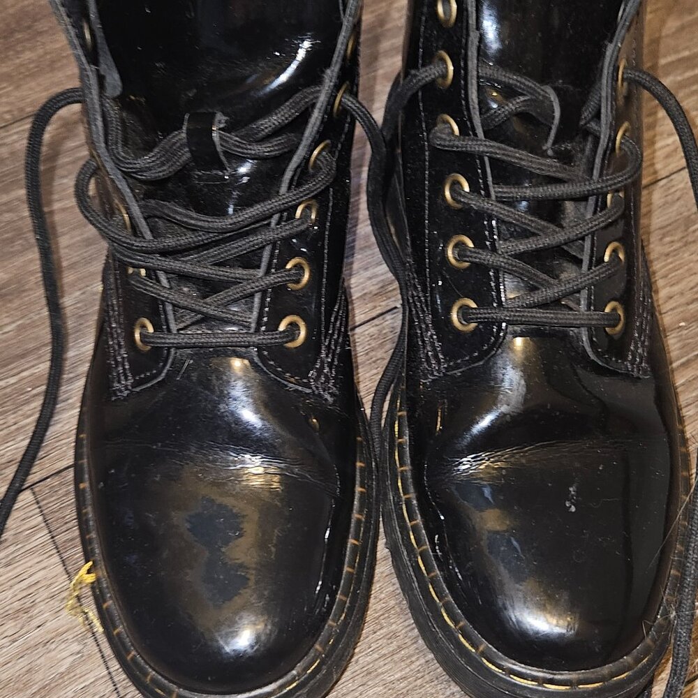 Doc. Martens - Picture 4 of 9